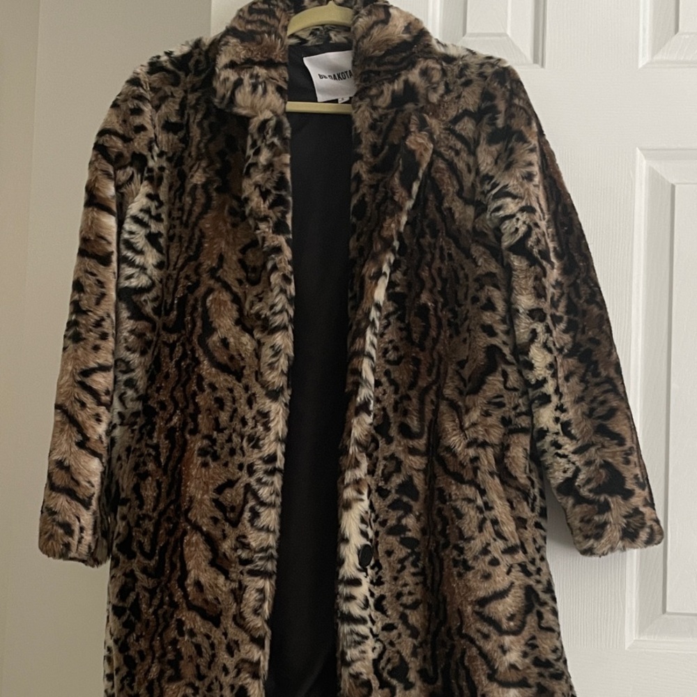 BB Dakota Leopard Print Teddy Jacket